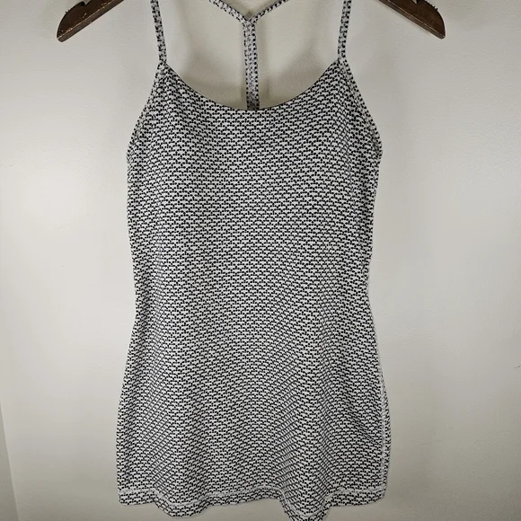 Lululemon Black & White Power Y Tank - Picture 1 of 8